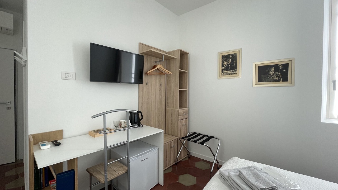 Photo of Bedroom in Lovere Old Town