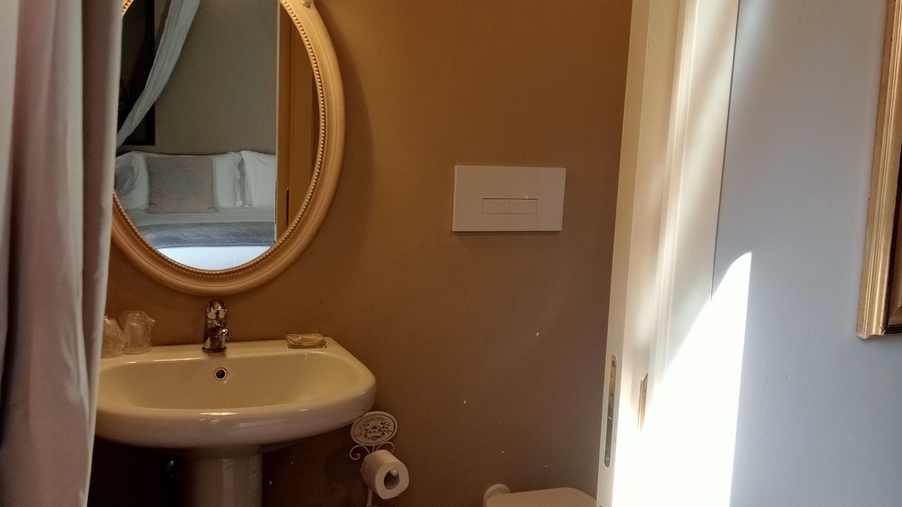 Photo of Bathroom in Toscolano Maderno