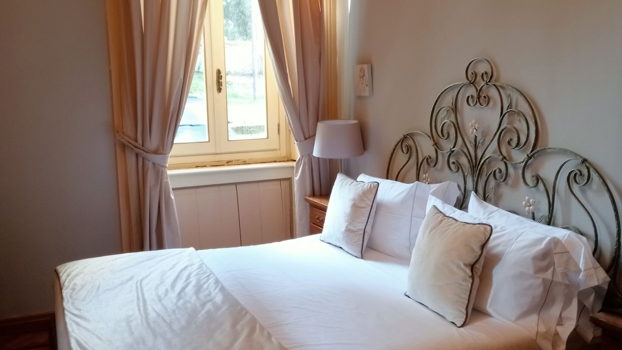 Photo of Bedroom in Toscolano Maderno