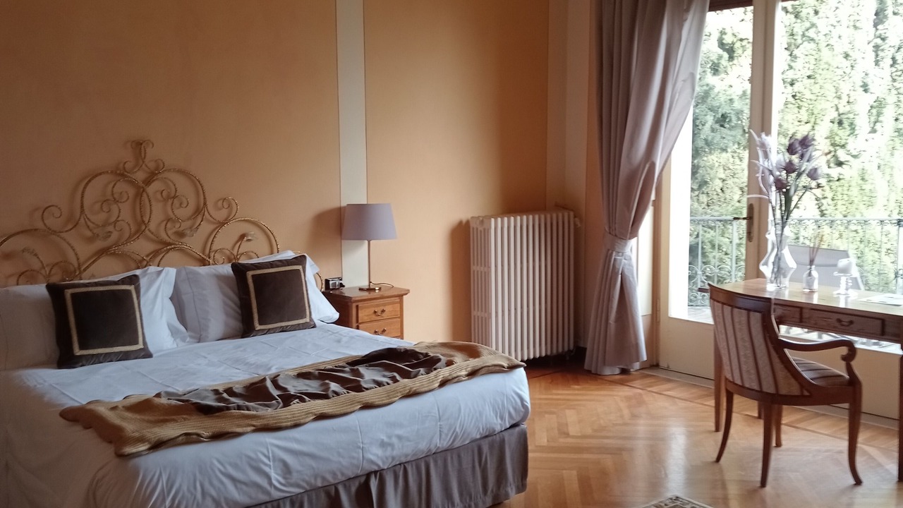 Photo of Bedroom in Toscolano Maderno