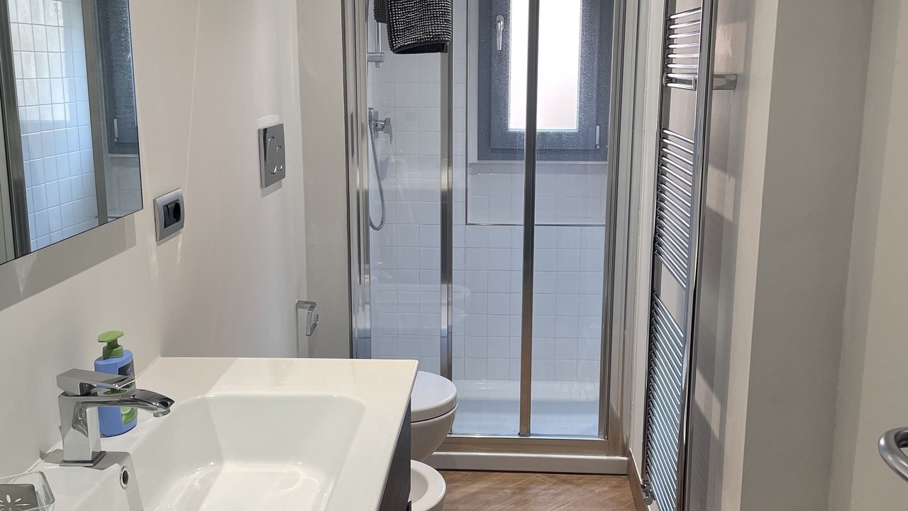 Photo of Bathroom in De Angeli