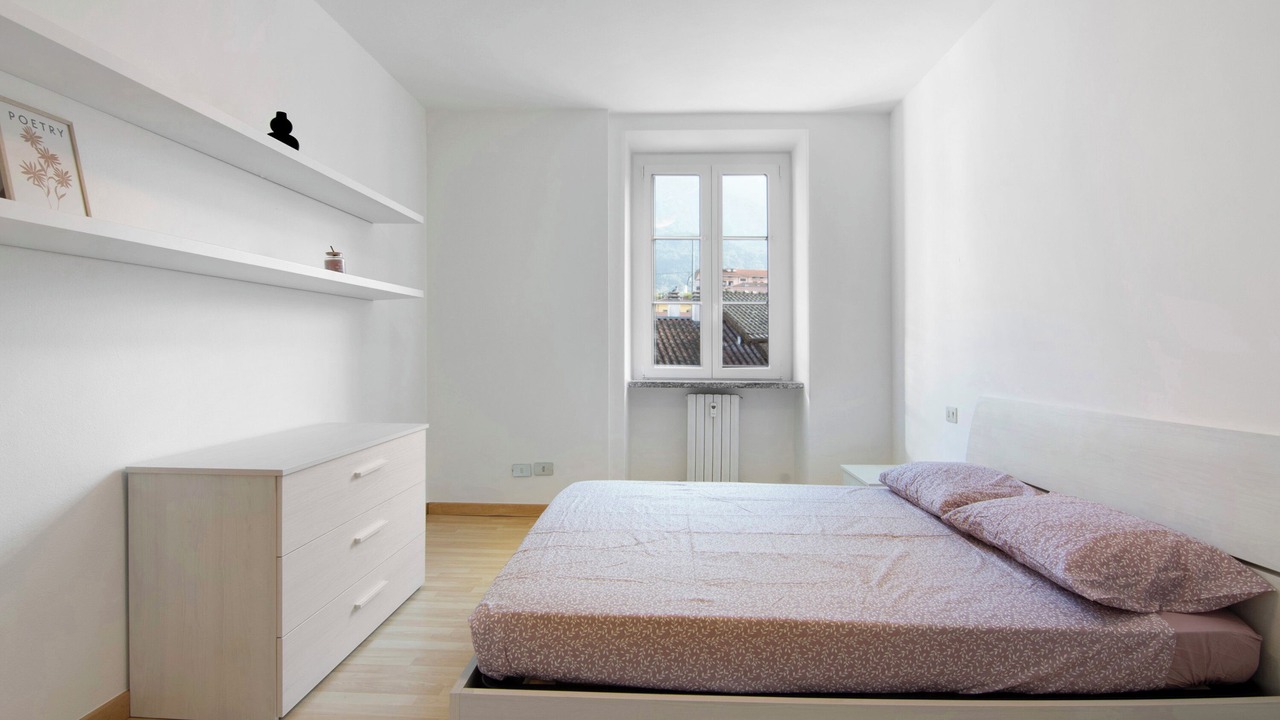 Photo of Bedroom in Colico Piano