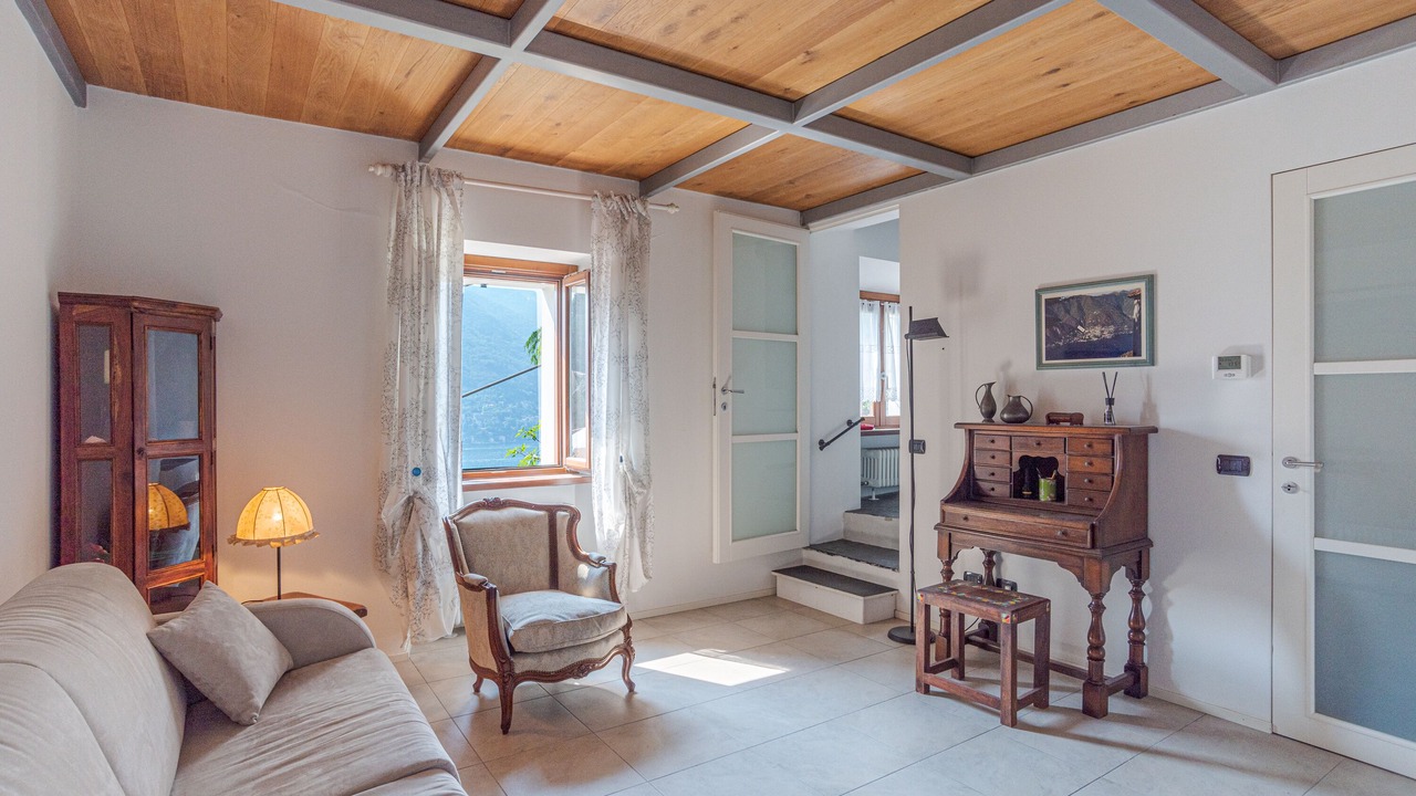 Photo of Livingroom in Moltrasio