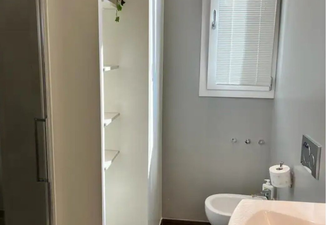 Photo of Bathroom in Navigli