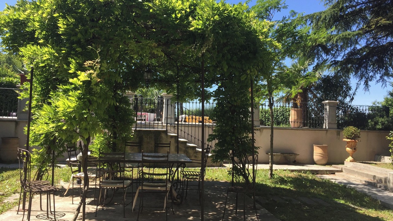 Photo of Outdoor in Castana