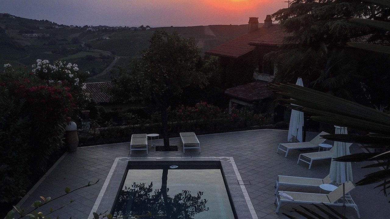 Photo of Outdoor in Castana