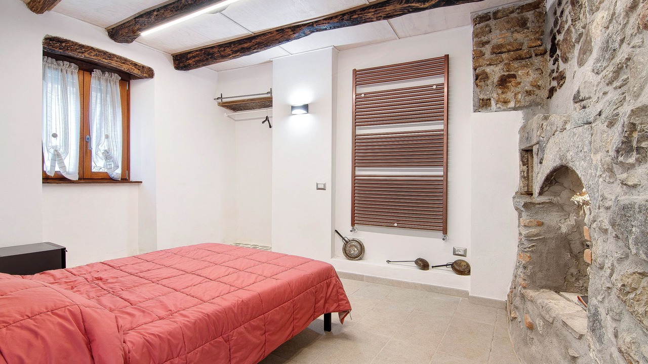 Photo of Bedroom in Naggio