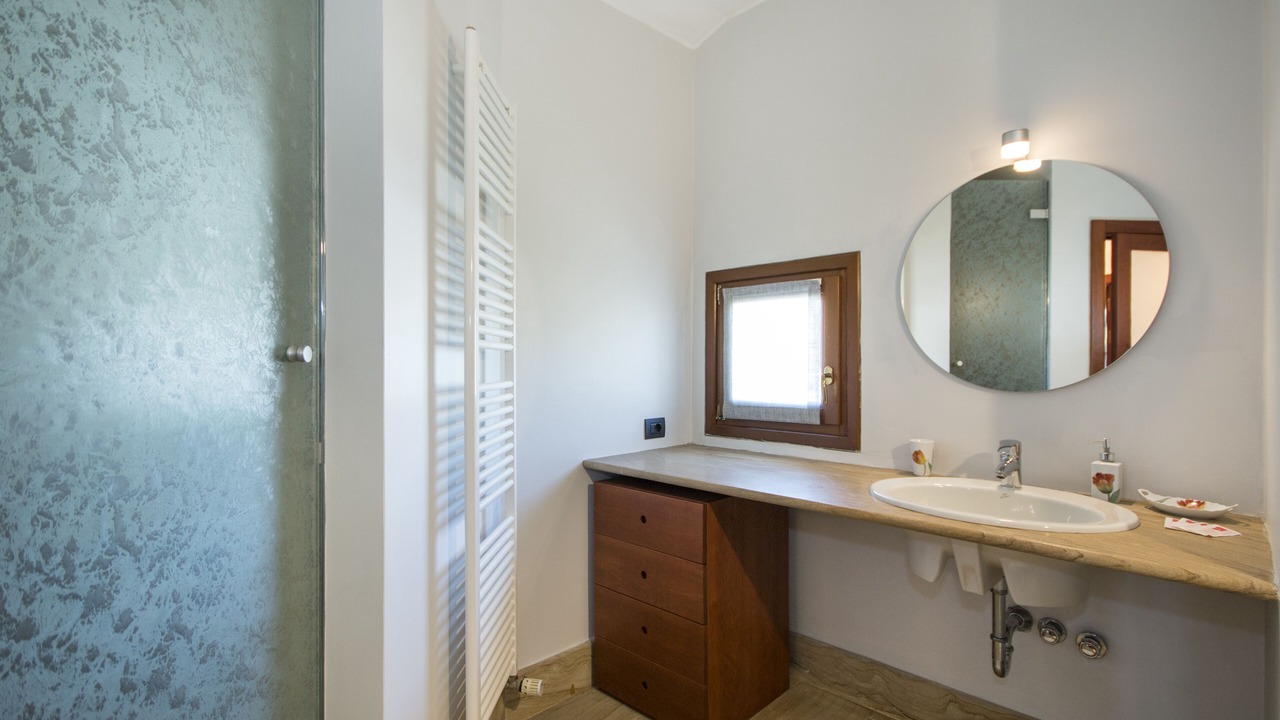 Photo of Bathroom in Villa Guardia