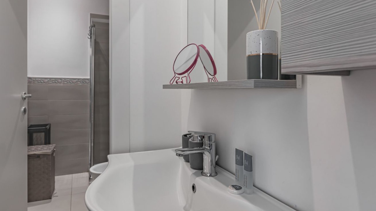 Photo of Bathroom in Centro Direzionale