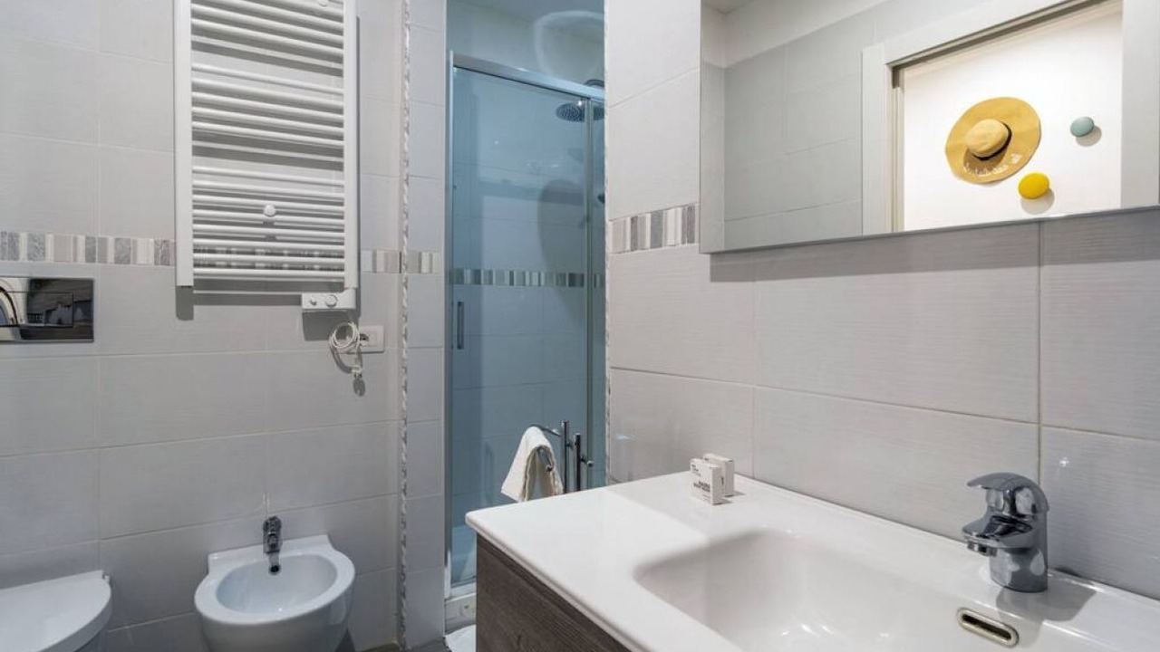 Photo of Bathroom in Centro Direzionale