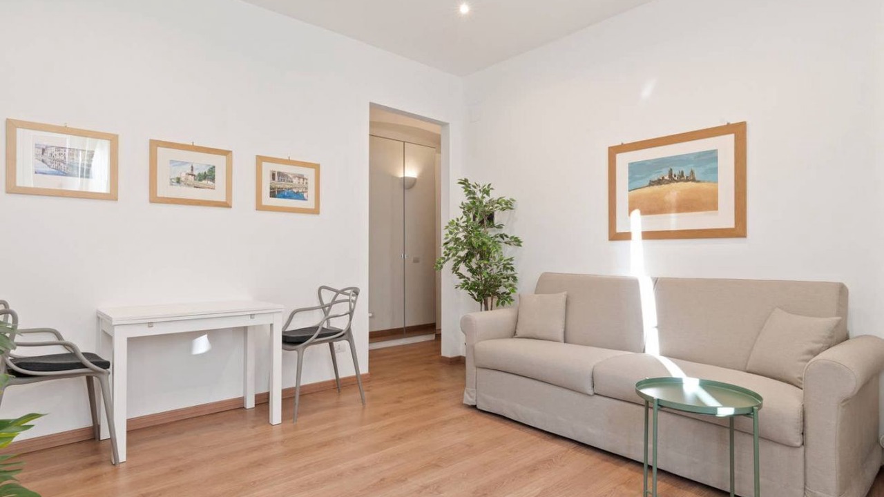 Photo of Livingroom in Tricolore
