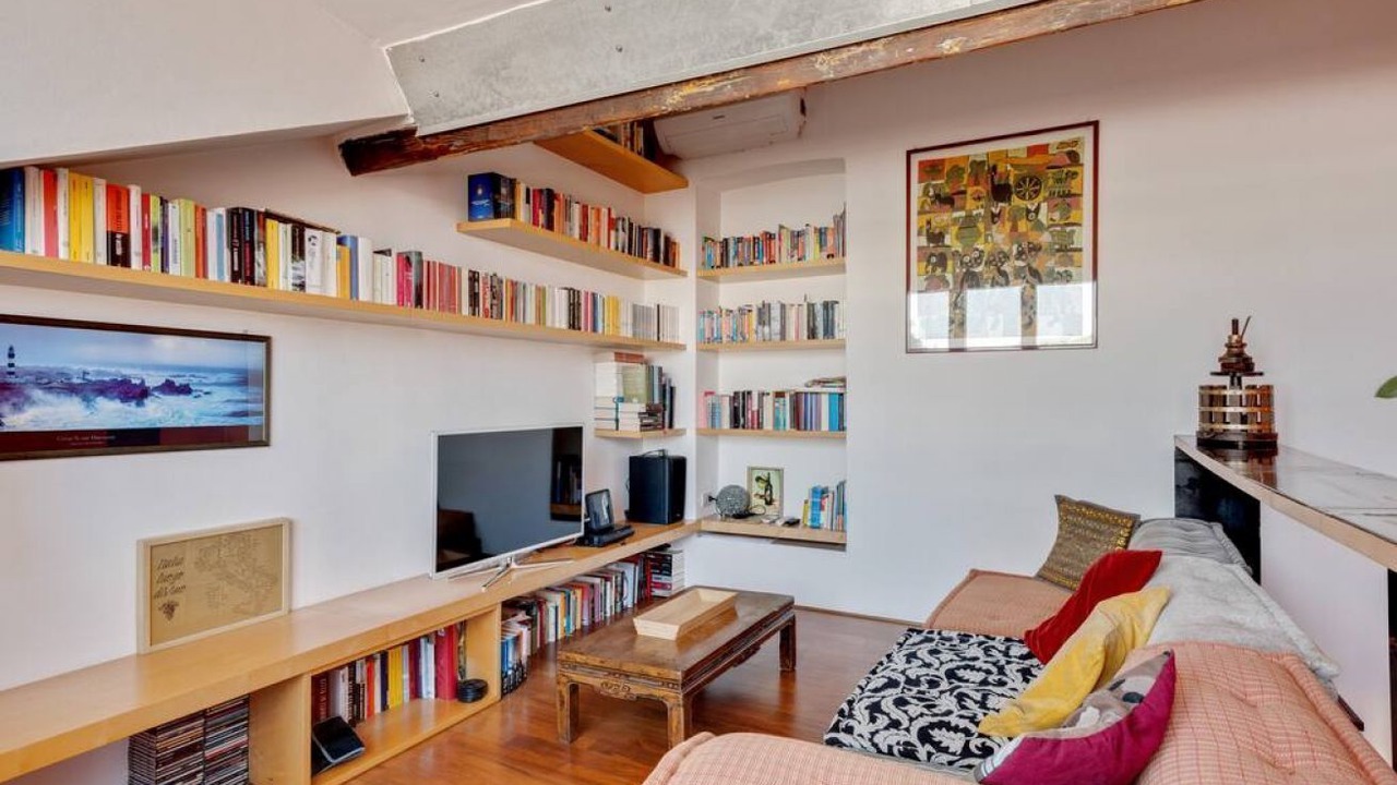 Photo of Livingroom in Chinatown