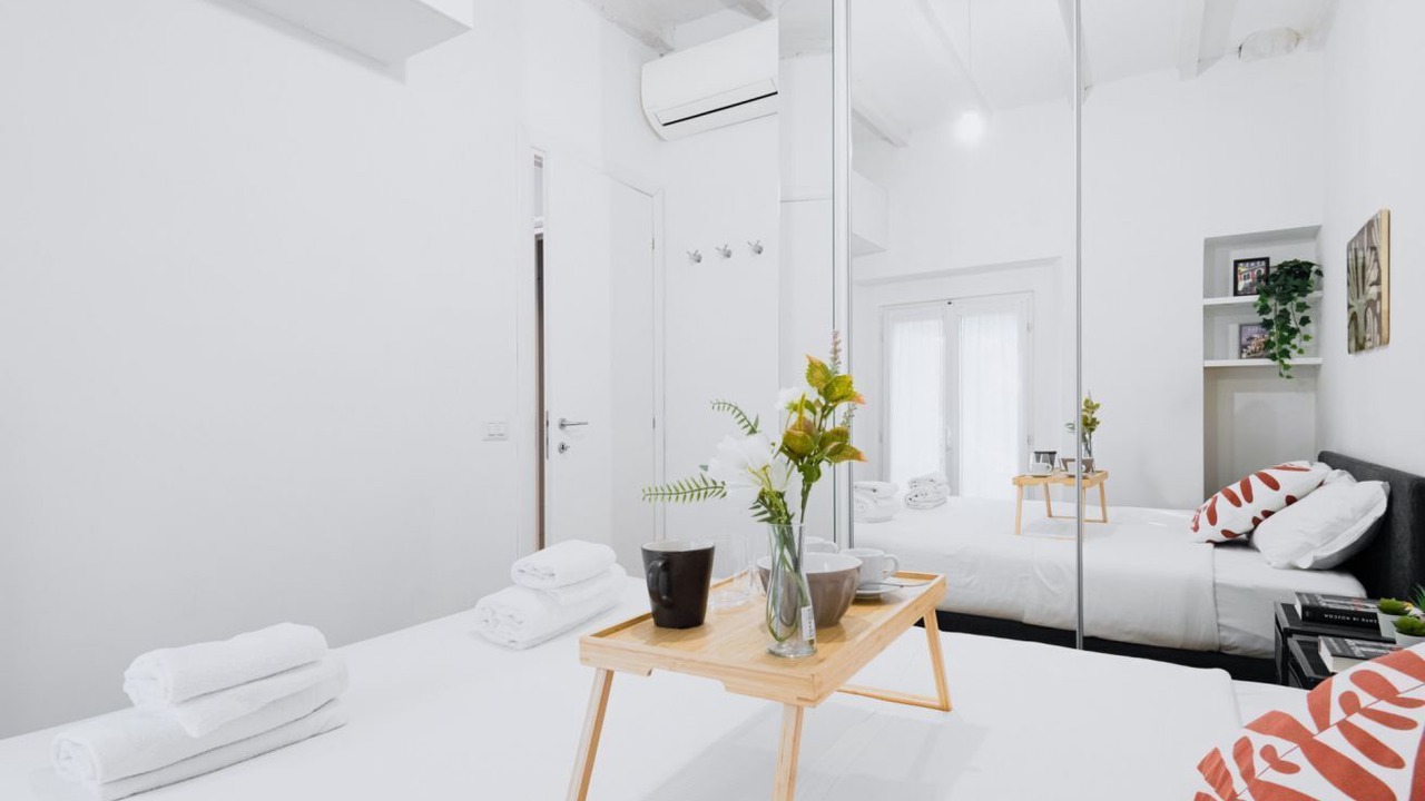 Photo of Bedroom in Magenta
