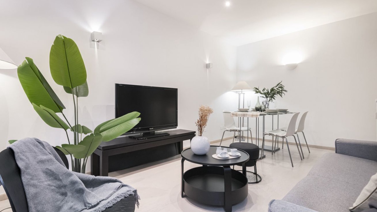 Photo of Livingroom in Milan Centre