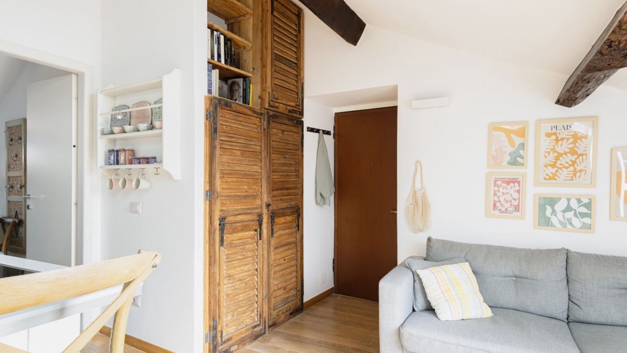 Photo of Livingroom in Tricolore