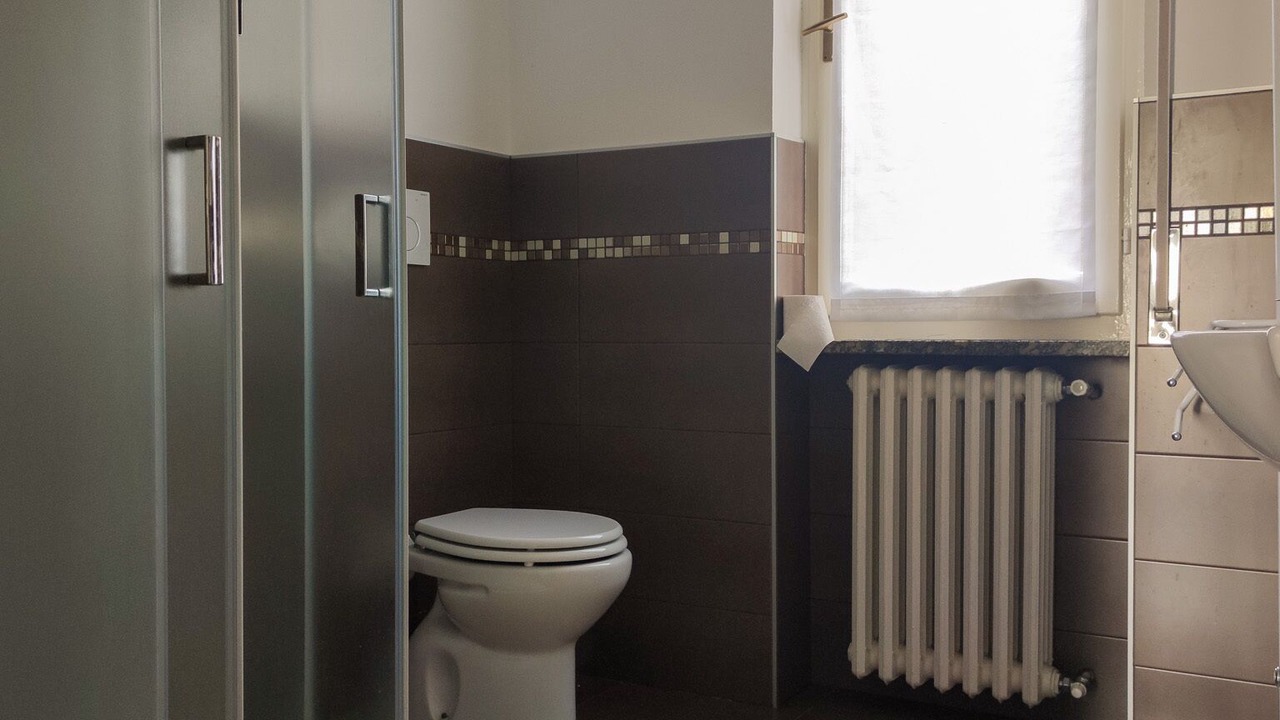 Photo of Bathroom in Calozzo