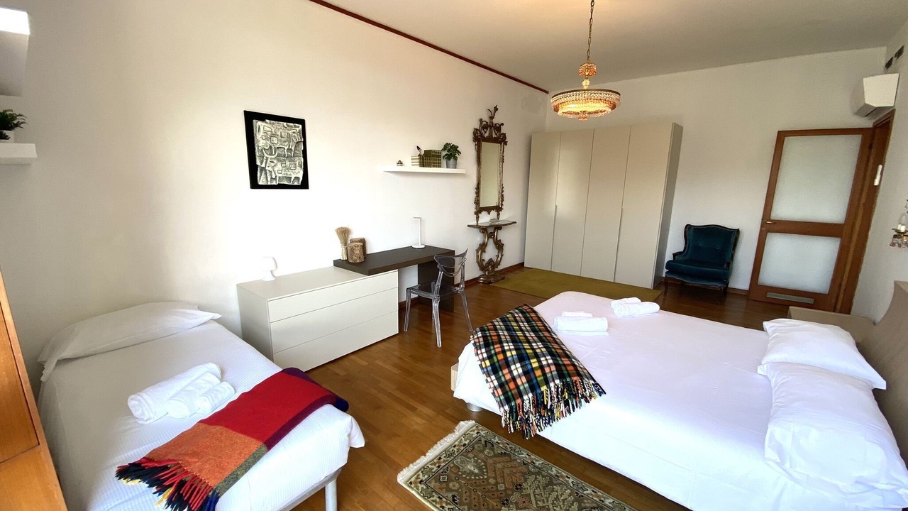 Photo of Bedroom in Sale Marasino