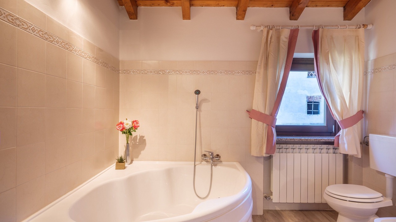 Photo of Bathroom in Ispra