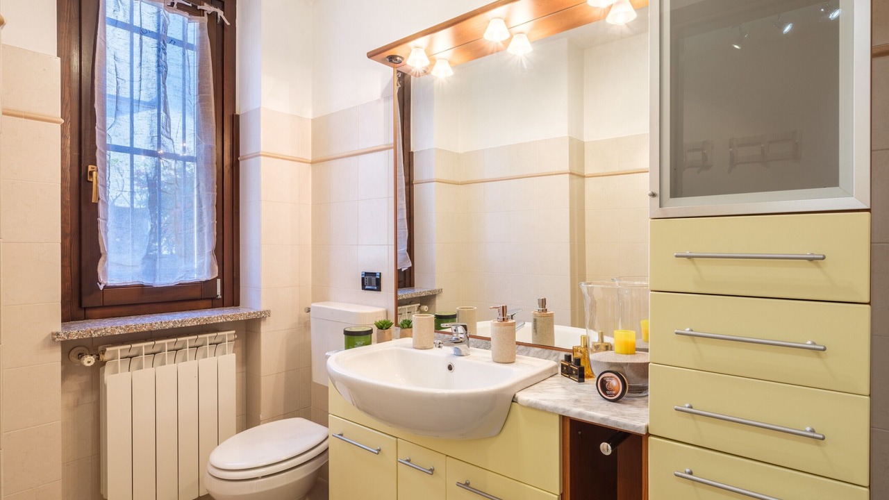 Photo of Bathroom in Ispra