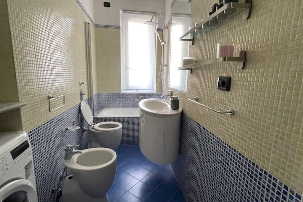 Photo of Bathroom in Zona Solari