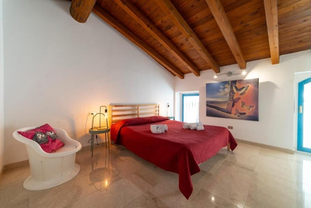 Photo of Bedroom in Iseo