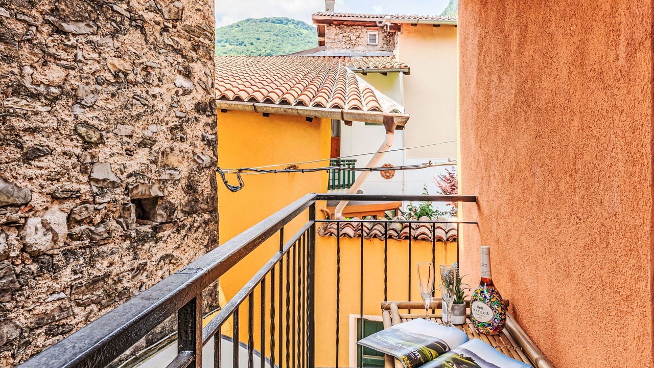 Photo of Patio Balcony in Carlazzo