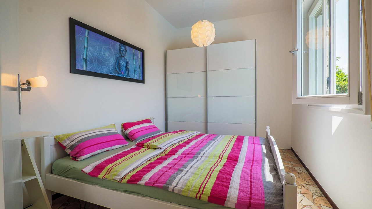 Photo of Bedroom in Agra