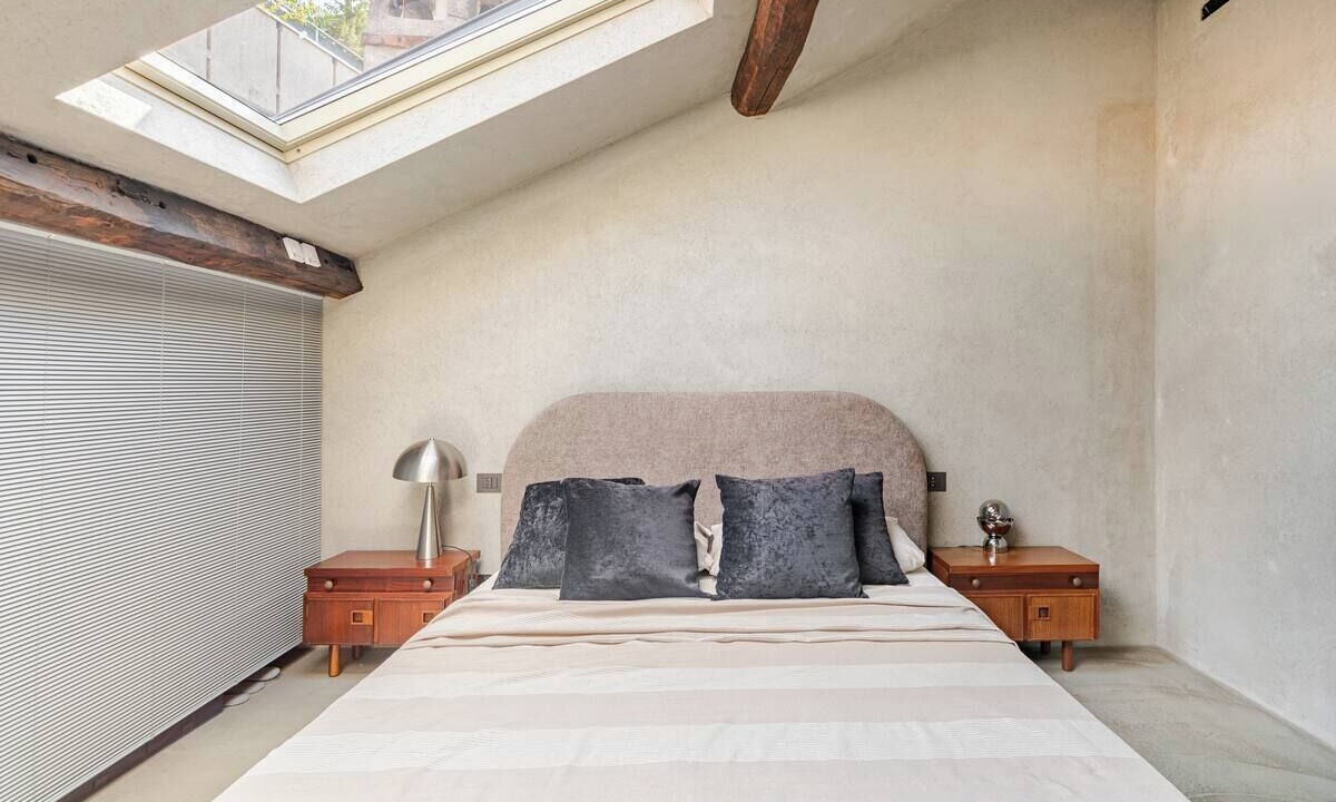 Photo of Bedroom in Como City Centre