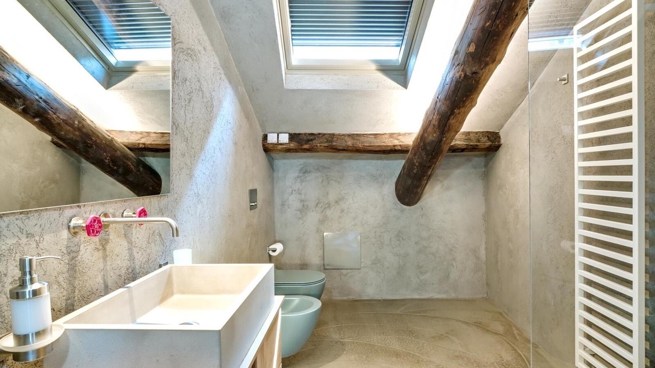 Photo of Bathroom in Como City Centre