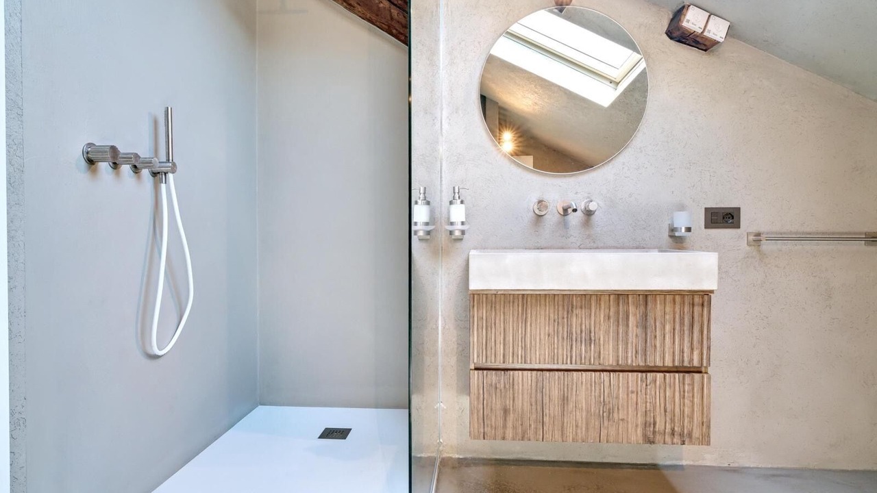 Photo of Bathroom in Como City Centre