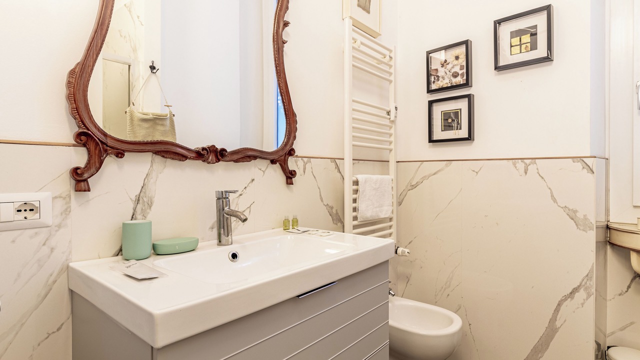 Photo of Bathroom in Zona Farini
