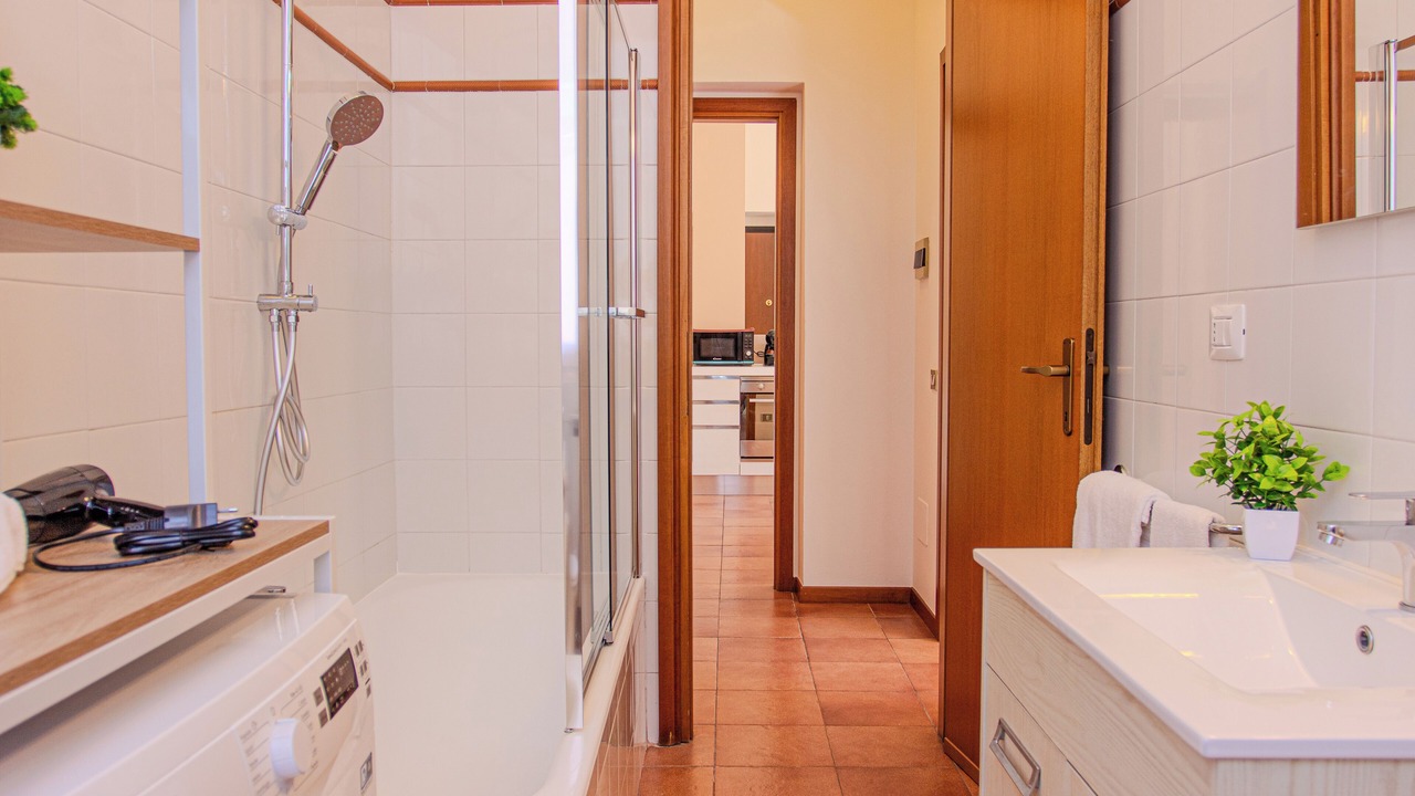Photo of Bathroom in Monza