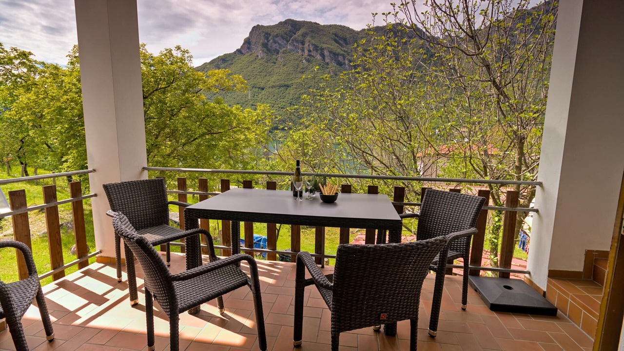 Photo of Patio Balcony in Crone