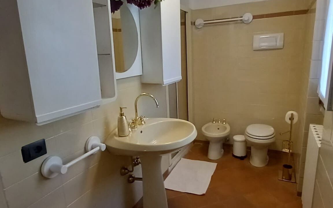 Photo of Bathroom in Foresto Sparso