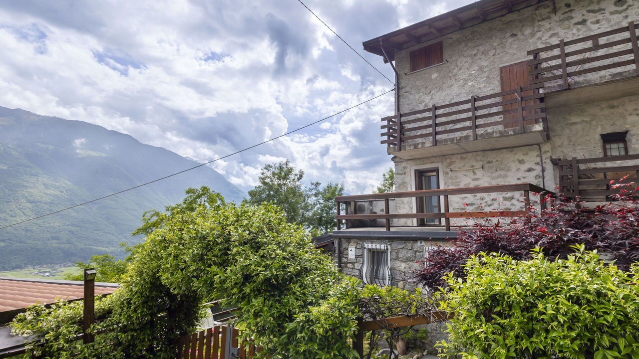 Photo of Patio Balcony in Traona