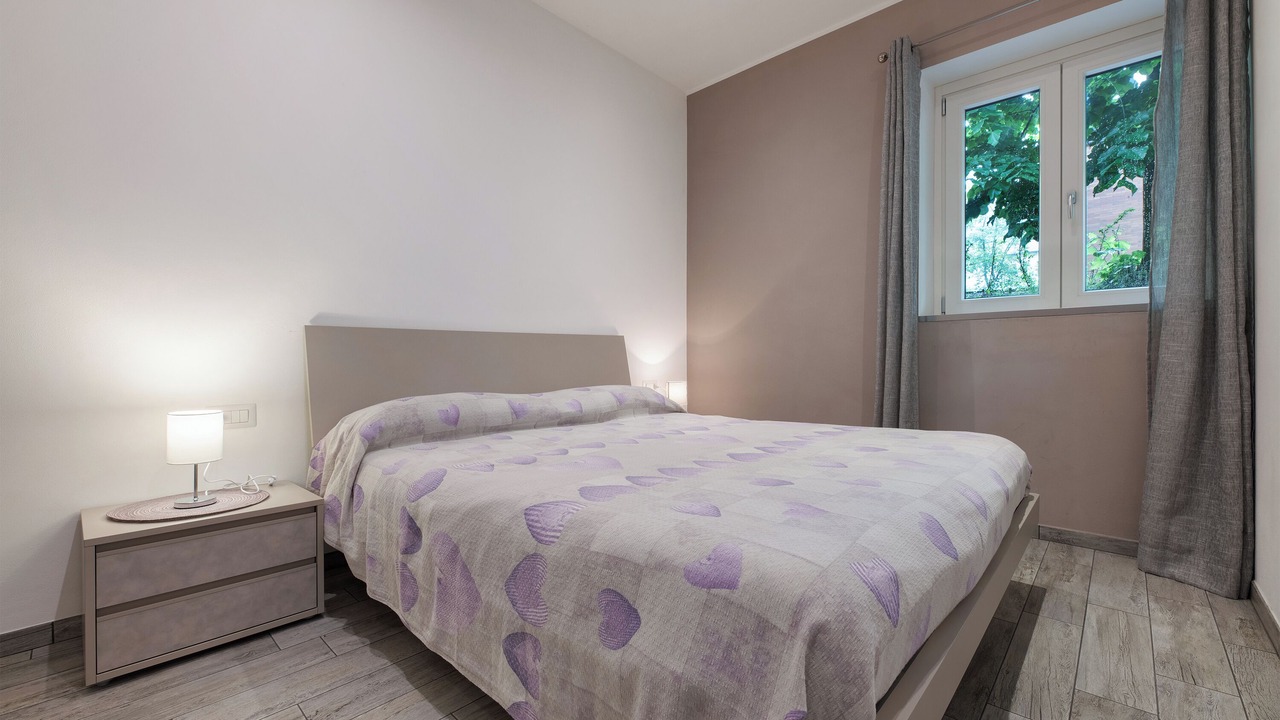 Photo of Bedroom in Lanzo d'Intelvi