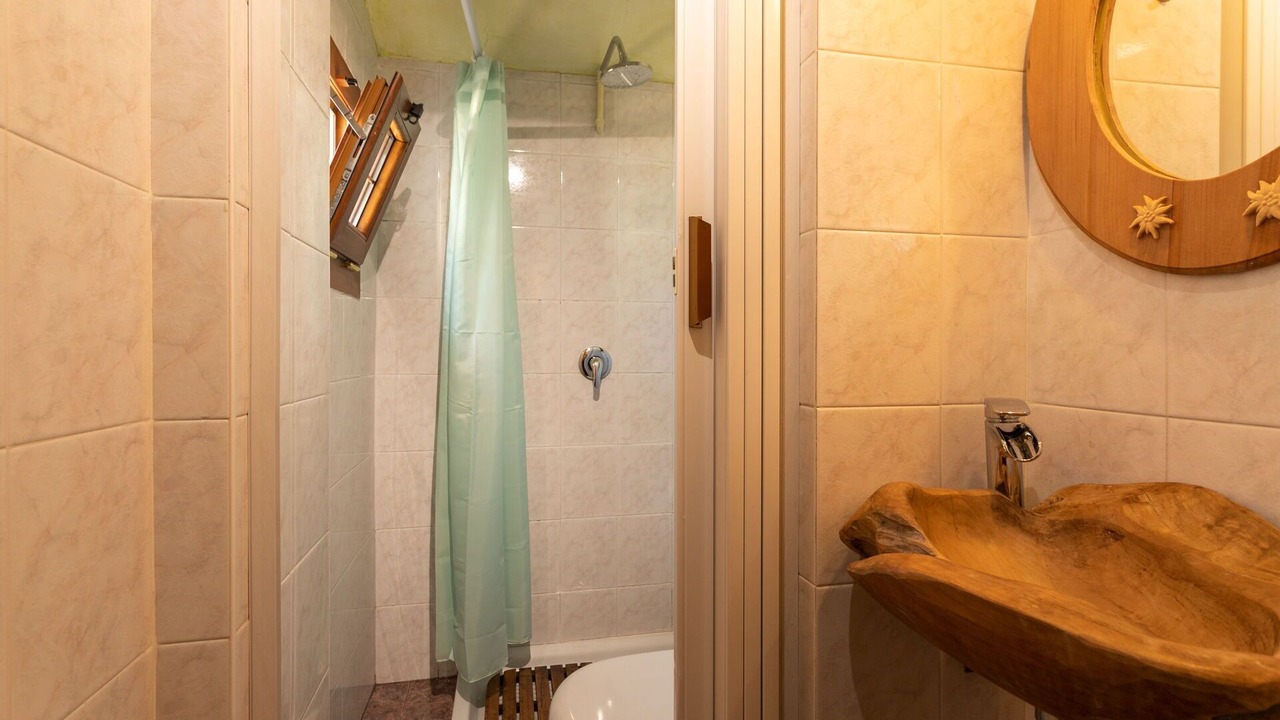 Photo of Bathroom in Cadenabbia