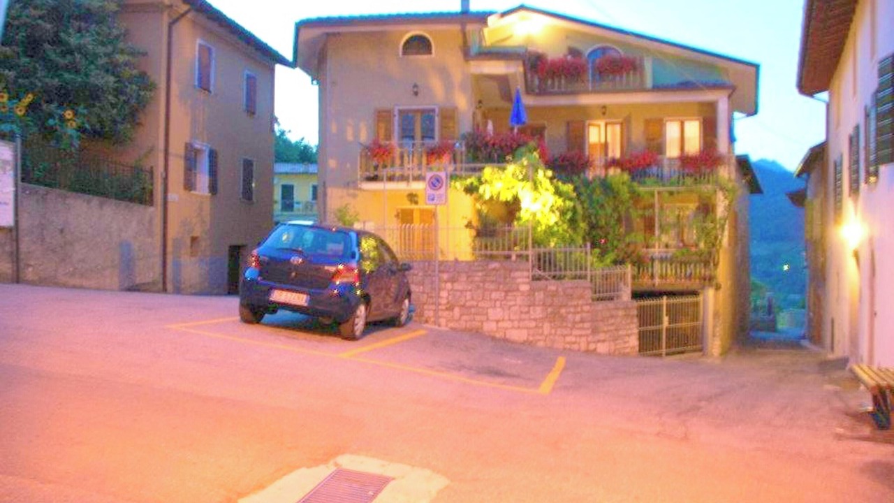 Photo of Others in Prabione