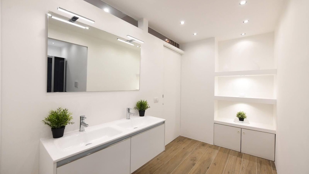 Photo of Bathroom in Zona Solari