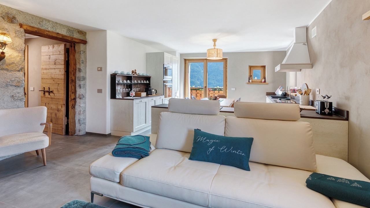 Photo of Livingroom in Oga