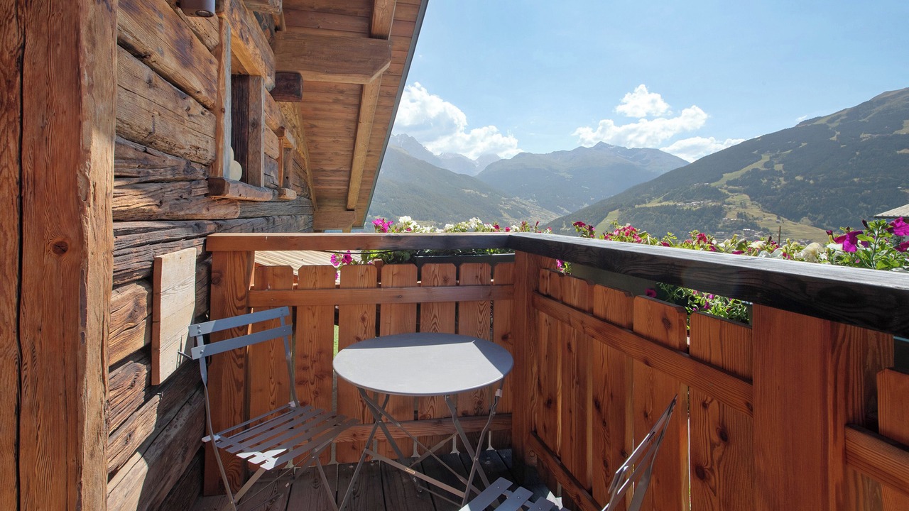 Photo of Outdoor in Oga