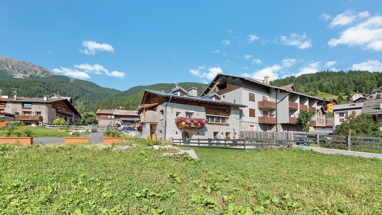 Photo of Outdoor in Oga