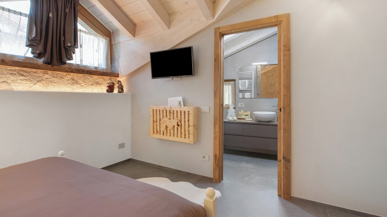 Photo of Bedroom in Oga