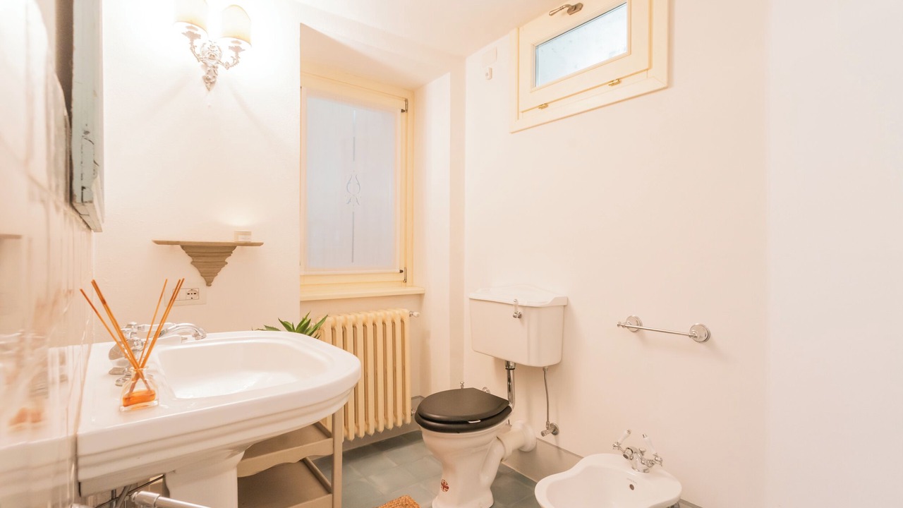 Photo of Bathroom in Tremezzina
