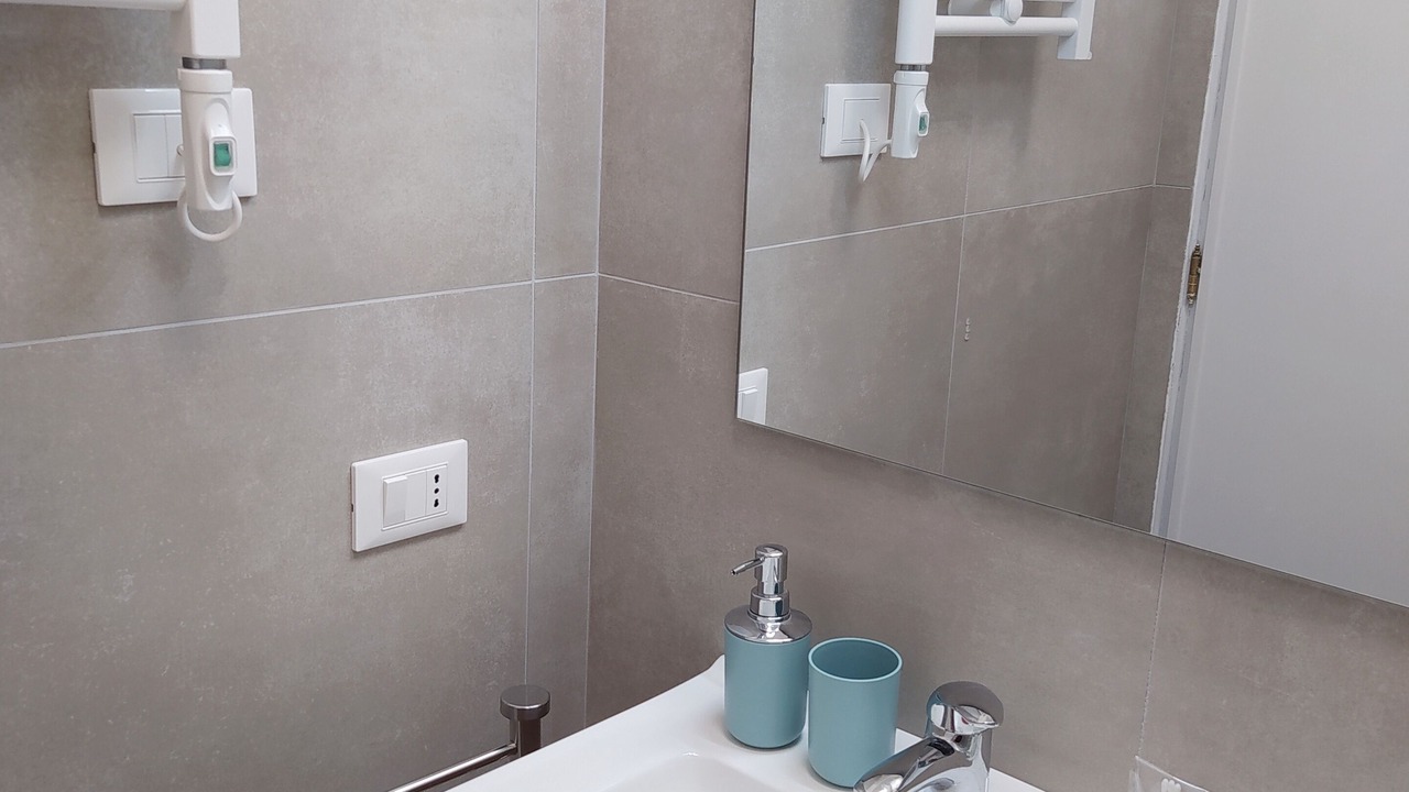 Photo of Bathroom in Poppino