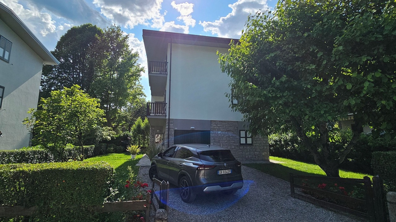 Photo of Outdoor in Maggio
