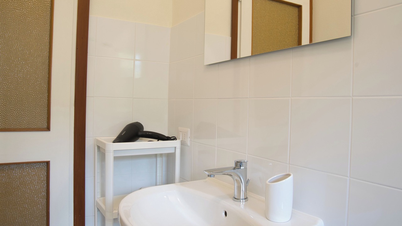 Photo of Bathroom in Maggio