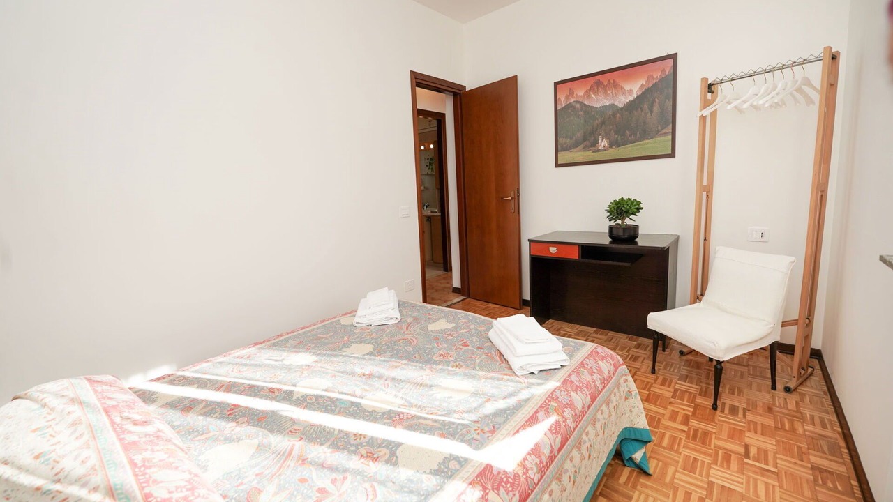 Photo of Bedroom in Laveno