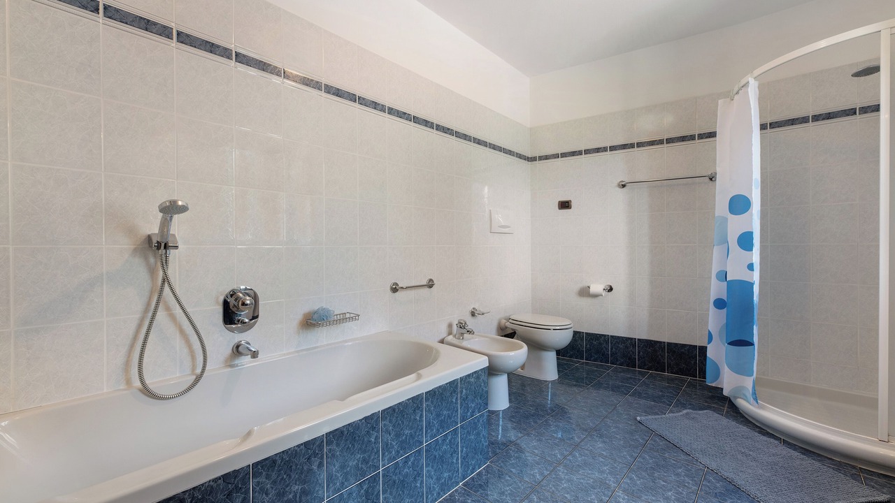 Photo of Bathroom in Naggio