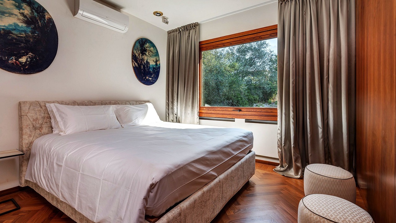 Photo of Bedroom in Mandello del Lario